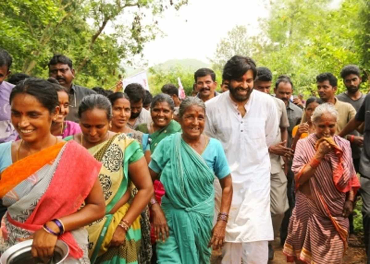 पवन कल्याण ने केटीआर के हैंडलूम चैलेंज को स्वीकार किया